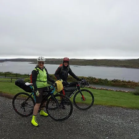 Bay * Clifden