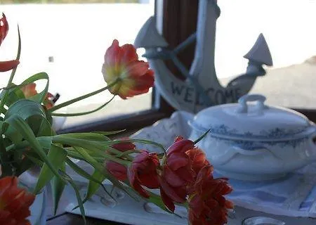 Bay Bed & Breakfast *